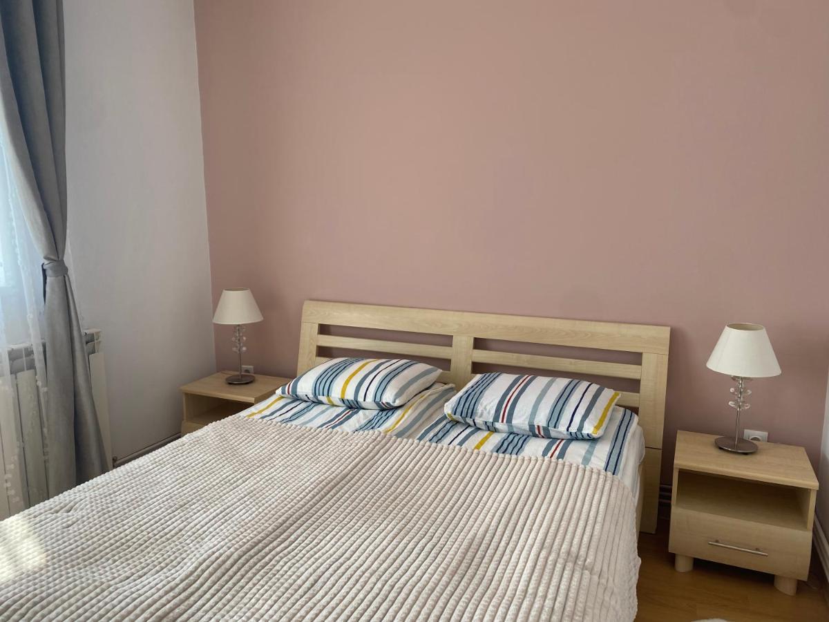 Апартаменти Sendy Apartman 2 Сфинту-Ґеорґе Екстер'єр фото